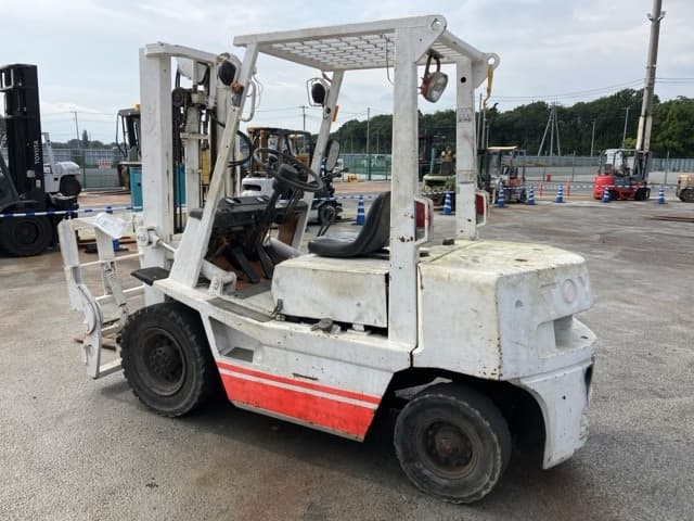 Forklift — Auction (lot 8457-2143)