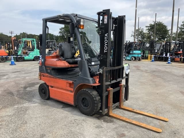 Battery Forklift — Auction (lot 8457-2146)