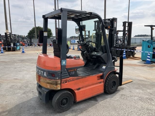 Battery Forklift — Auction (lot 8457-2146)