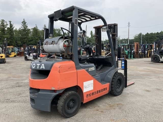 Forklift — Auction (lot 8457-2150)