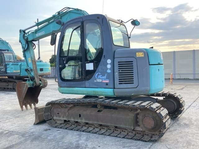 EXCAVATOR — Auction (lot 8457-216)