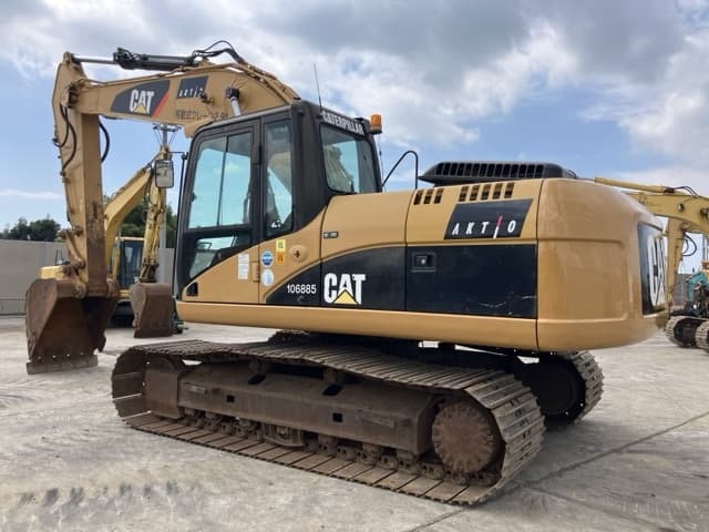 EXCAVATOR — Auction (lot 8457-217)
