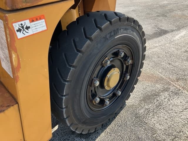 Forklift — Auction (lot 8457-2170)