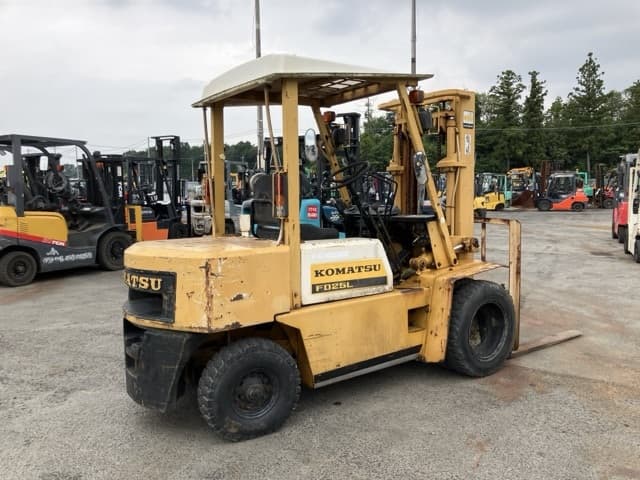 Forklift — Auction (lot 8457-2172)