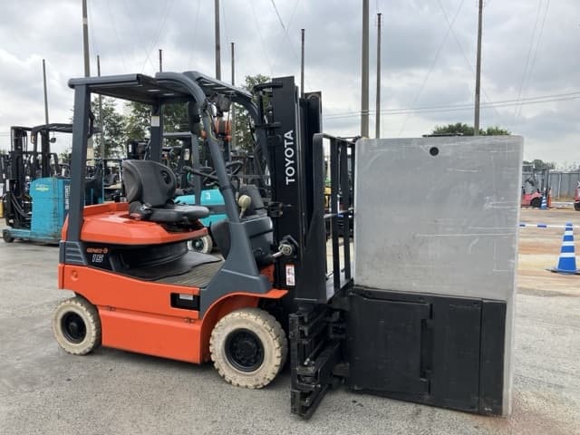 Battery Forklift — Auction (lot 8457-2173)