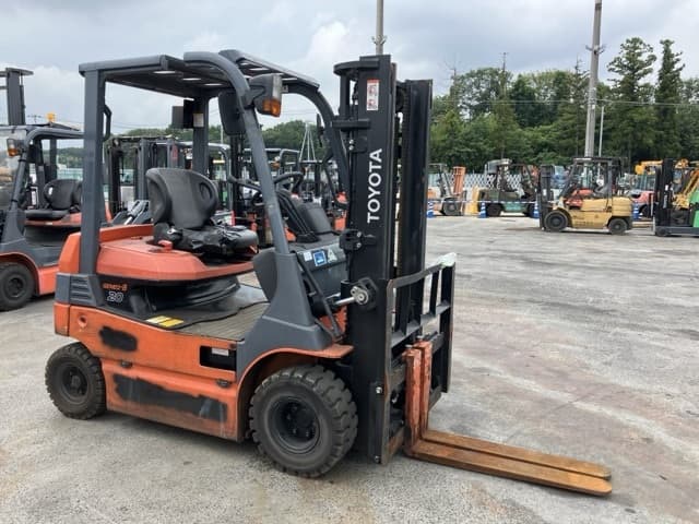 Battery Forklift — Auction (lot 8457-2174)