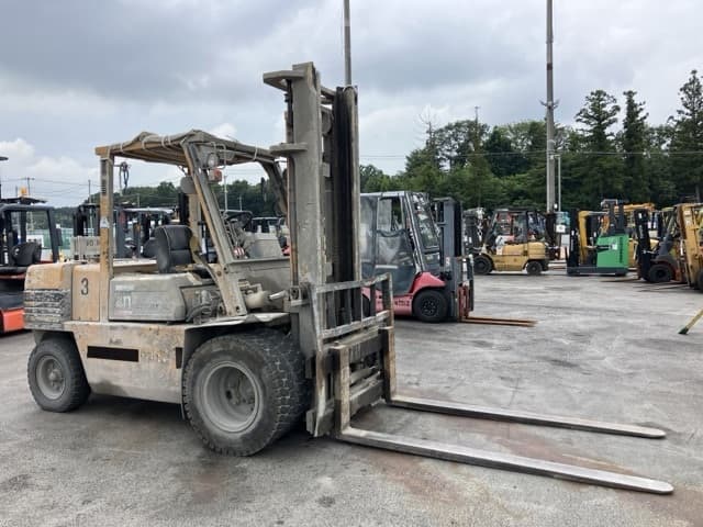 Forklift — Auction (lot 8457-2176)
