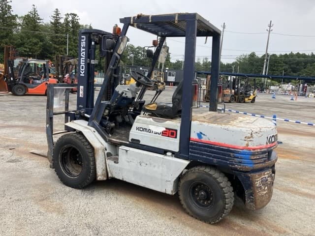 Forklift — Auction (lot 8457-2178)