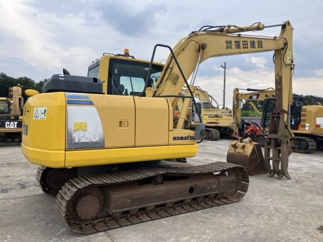 EXCAVATOR — Auction (lot 8457-218)