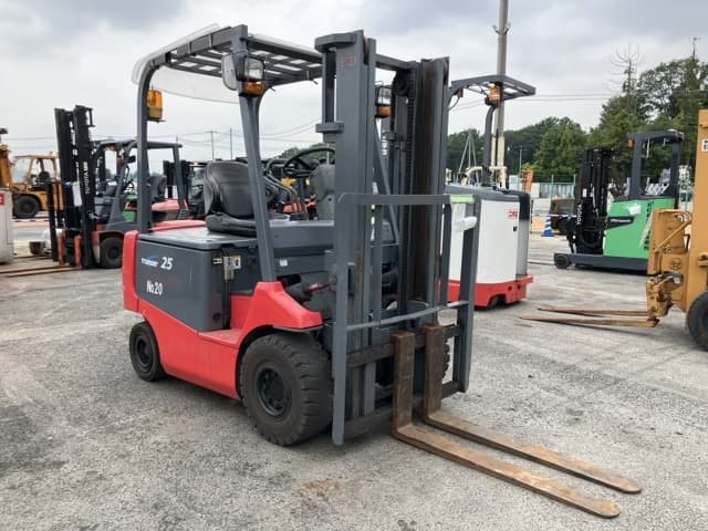 Battery Forklift — Auction (lot 8457-2182)