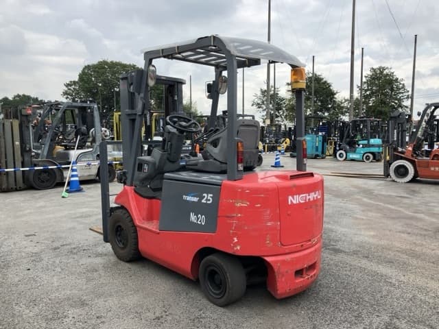 Battery Forklift — Auction (lot 8457-2182)