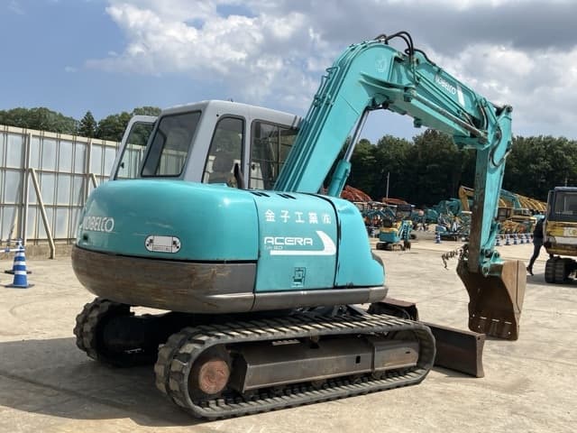 EXCAVATOR — Auction (lot 8457-22)
