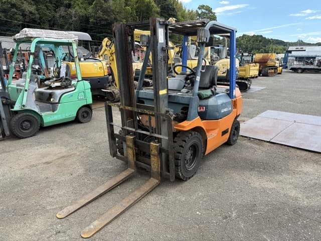 Forklift — Auction (lot 8457-22001)