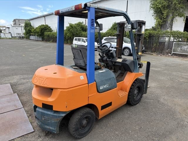 Forklift — Auction (lot 8457-22001)