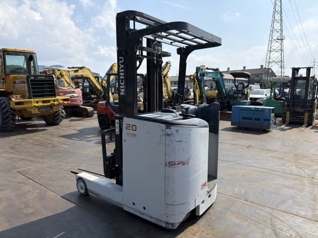 Reach Forklift — Auction (lot 8457-22002)