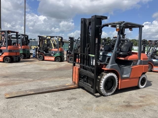 Battery Forklift — Auction (lot 8457-2212)