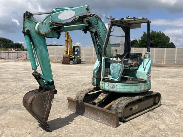 MINI EXCAVATOR — Auction (lot 8457-23)
