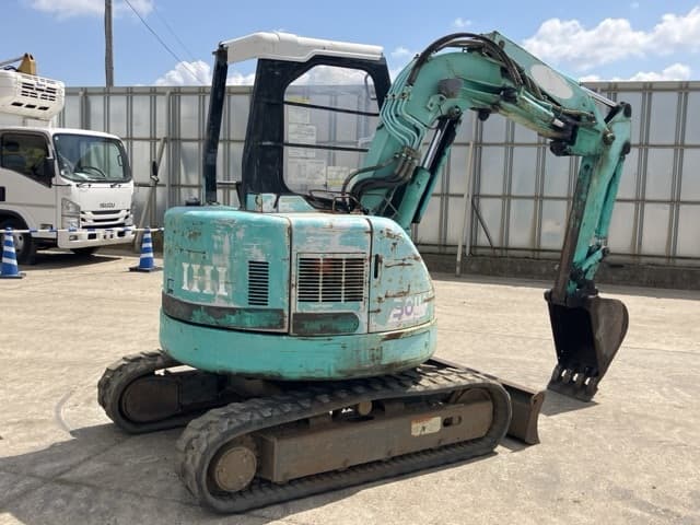 MINI EXCAVATOR — Auction (lot 8457-23)