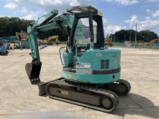 MINI EXCAVATOR — Auction (lot 8457-23)