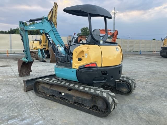 MINI EXCAVATOR — Auction (lot 8457-232)