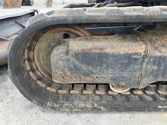 MINI EXCAVATOR — Auction (lot 8457-232)