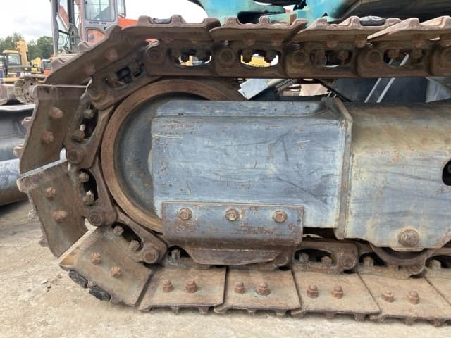 MINI EXCAVATOR — Auction (lot 8457-233)