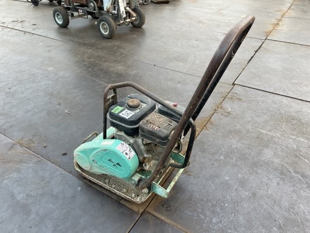Plate — Auction (lot 8457-23805)