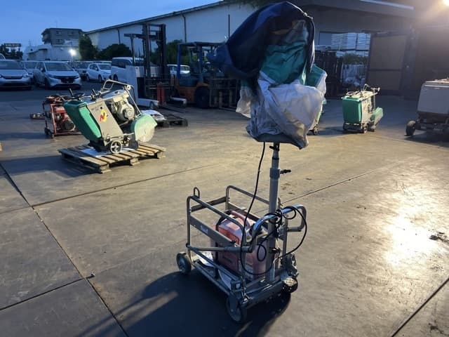 Floodlight — Auction (lot 8457-23807)