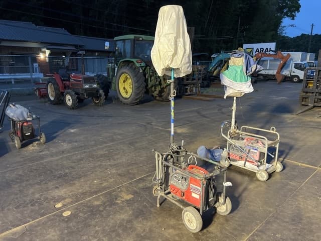 Floodlight — Auction (lot 8457-23808)
