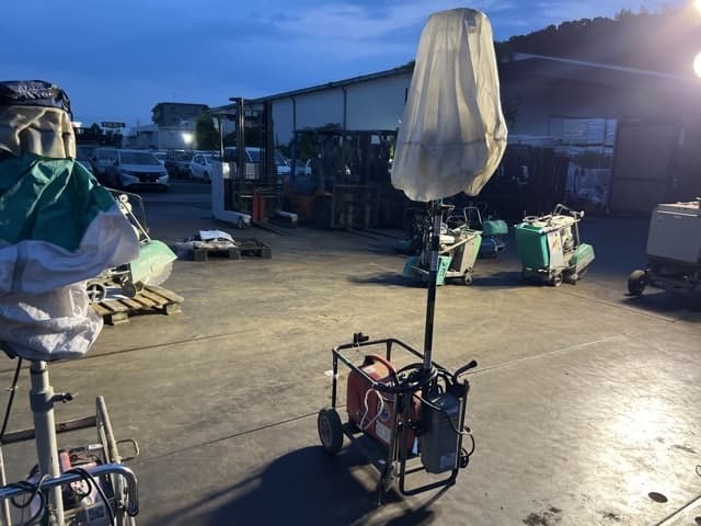 Floodlight — Auction (lot 8457-23808)