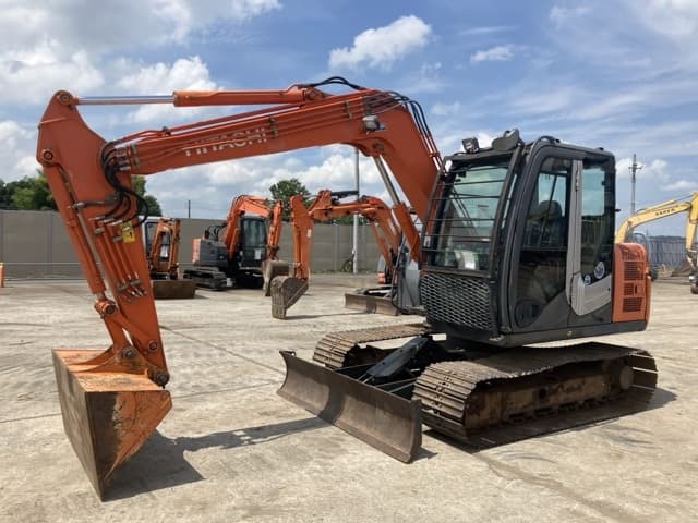 EXCAVATOR — Auction (lot 8457-24)