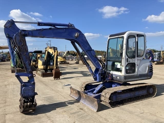 MINI EXCAVATOR — Auction (lot 8457-245)