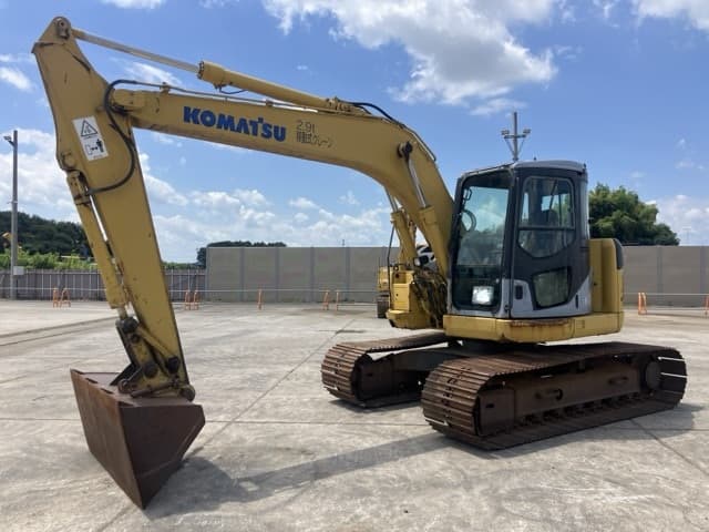 EXCAVATOR — Auction (lot 8457-25)