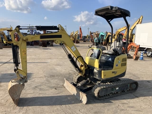 MINI EXCAVATOR — Auction (lot 8457-252)
