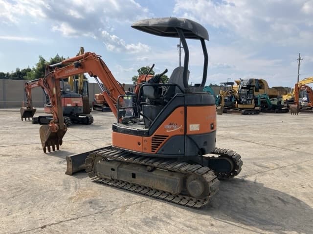 MINI EXCAVATOR — Auction (lot 8457-254)