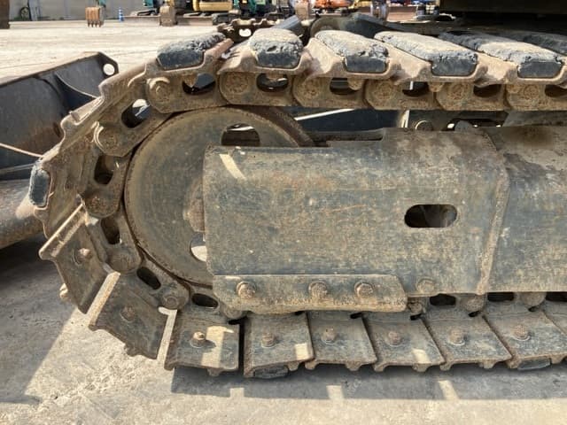 MINI EXCAVATOR — Auction (lot 8457-254)