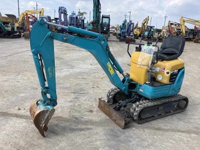 MINI EXCAVATOR — Auction (lot 8457-255)