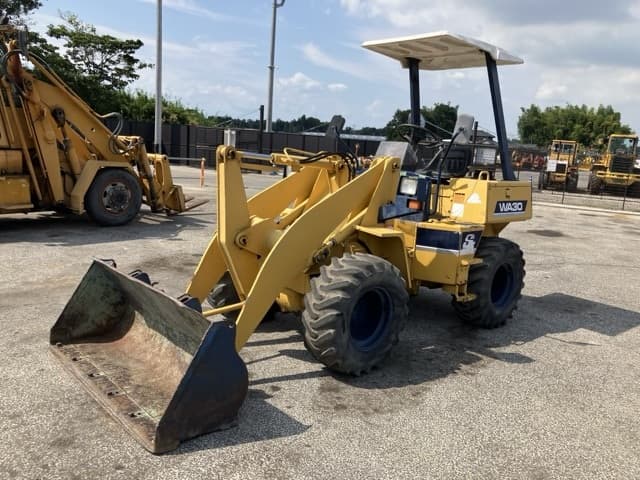MINI WHEEL LOADER — Auction (lot 8457-256)