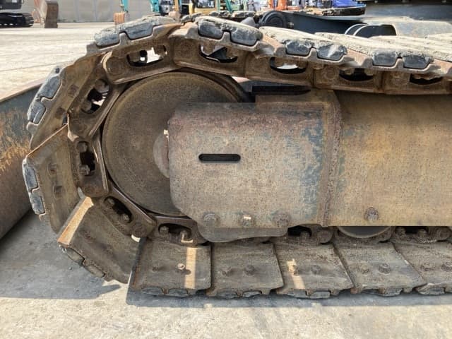 MINI EXCAVATOR — Auction (lot 8457-257)
