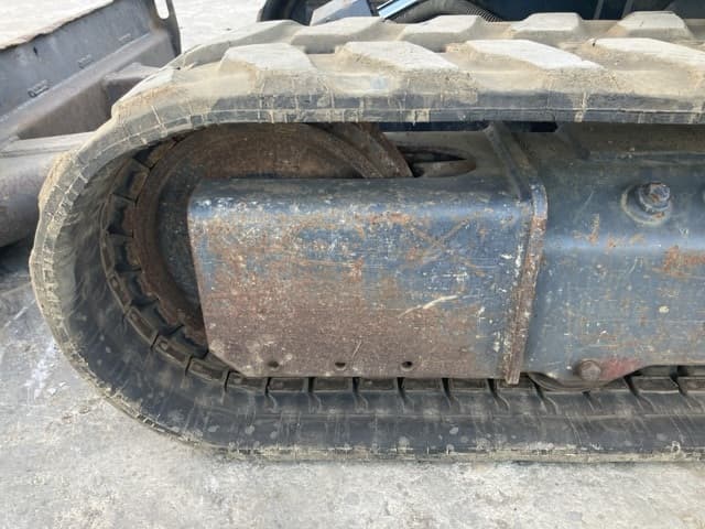 MINI EXCAVATOR — Auction (lot 8457-263)