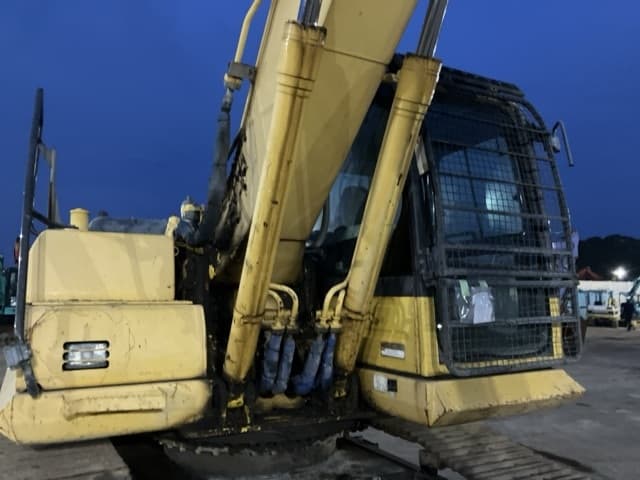 EXCAVATOR — Auction (lot 8457-266)