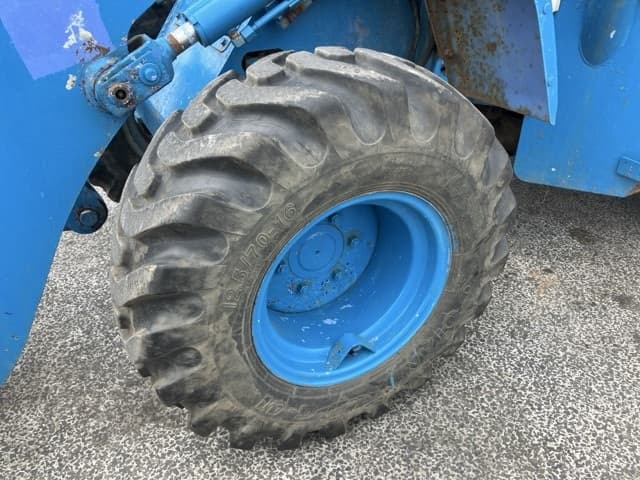 MINI WHEEL LOADER — Auction (lot 8457-275)