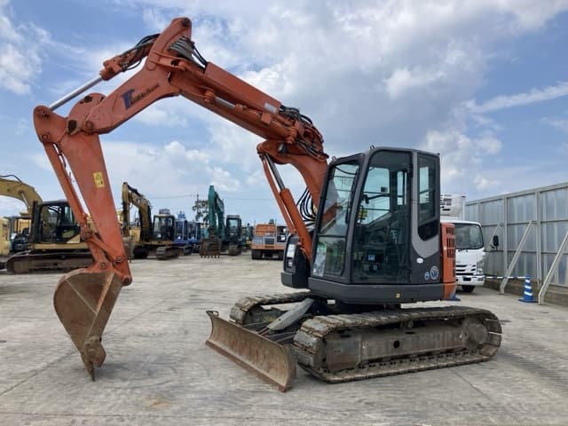 EXCAVATOR — Auction (lot 8457-276)