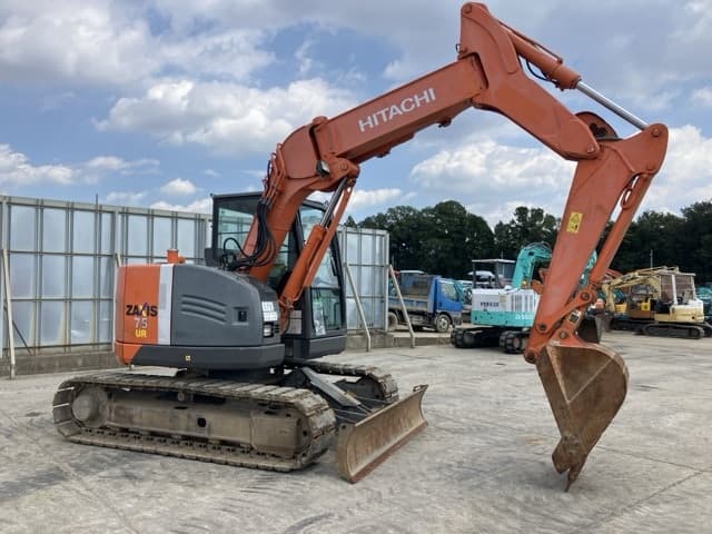 EXCAVATOR — Auction (lot 8457-276)