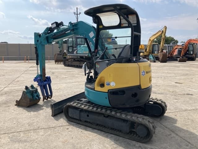 MINI EXCAVATOR — Auction (lot 8457-279)