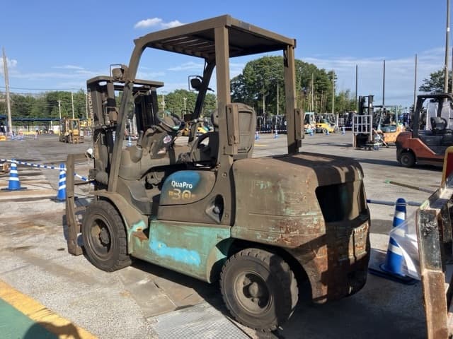 Forklift — Auction (lot 8457-2801)