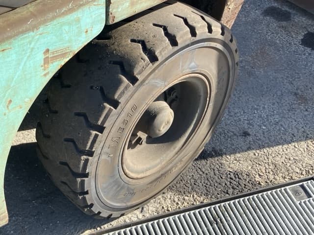 Forklift — Auction (lot 8457-2801)