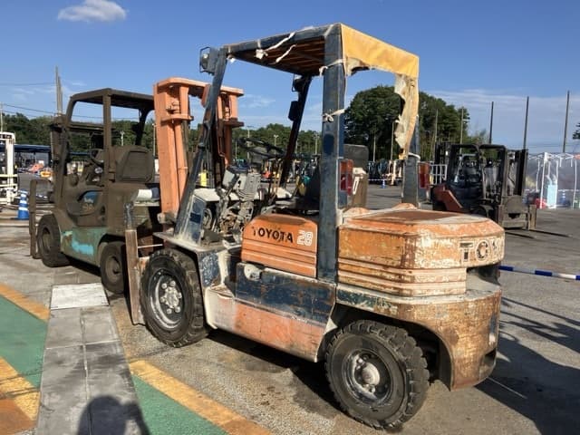 Forklift — Auction (lot 8457-2802)