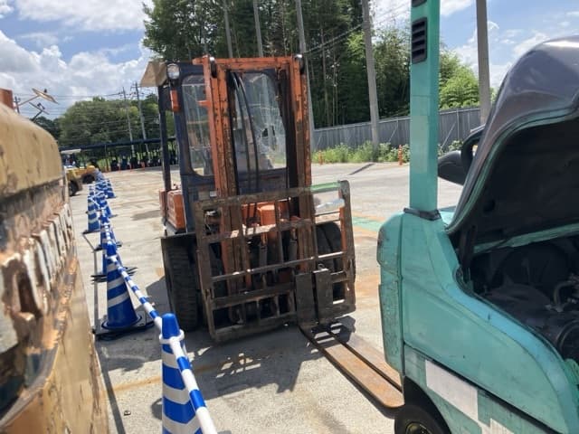 Forklift — Auction (lot 8457-2803)