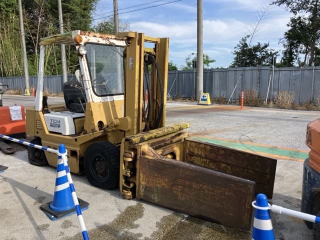 Forklift — Auction (lot 8457-2805)